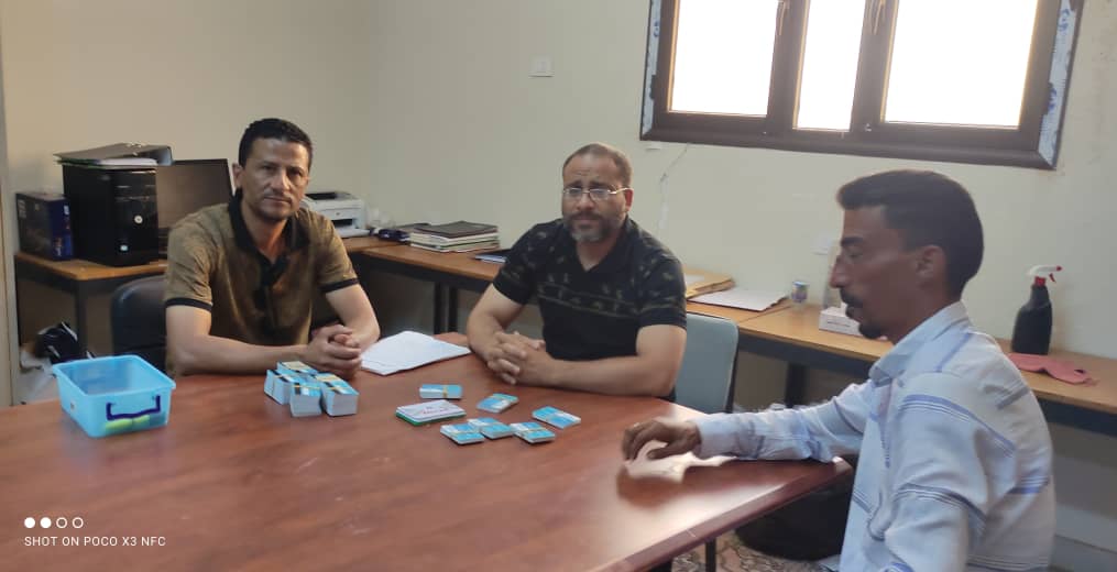 “لجنة تسليم المنح الجامعية تُسلِّم البطاقات لطلاب كلية القانون وإدارة الكلية تشيد بالجهود المبذولة”