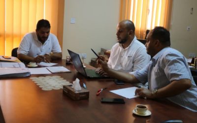 “اجتماع يجمع مدير إدارة الجودة وتقييم الأداء مع عميد كلية القانون