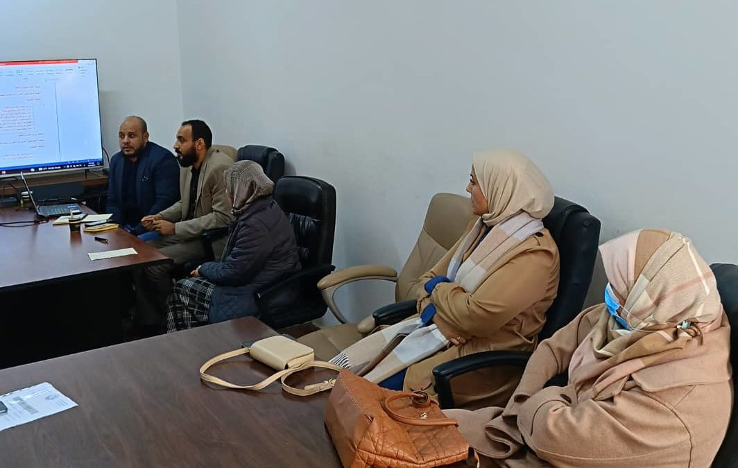 اجتماع تقابلي في كلية القانون بنغازي لبحث ضمان جودة الأداء والاعتماد المؤسسي